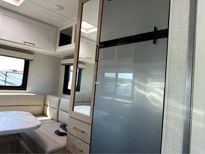 2026 THOR MOTOR COACH MAGNITUDE - Photo 12