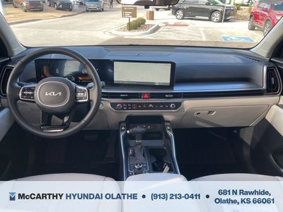 2025 Kia Sorento — engine compartment view