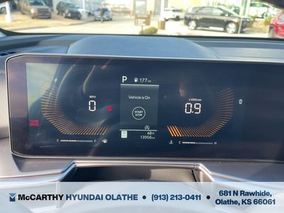 2025 Kia Sorento — photo 11 view