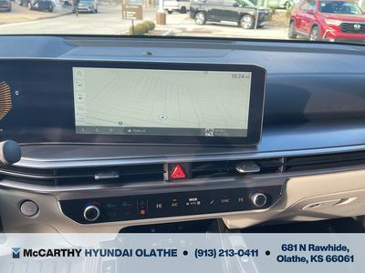 2025 Kia Sorento — photo 12 view