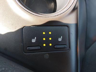 2024 Toyota Camry - Photo 18