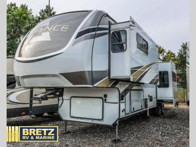 2021 Alliance RV Paradigm - Photo 5