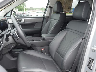 2025 Hyundai Santa Fe - Photo 7