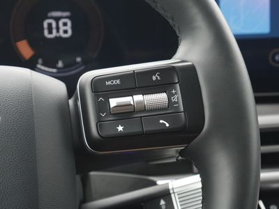 2025 Hyundai Santa Fe - Photo 11