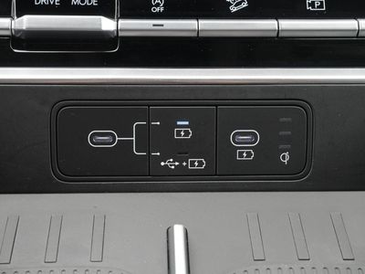 2025 Hyundai Santa Fe - Photo 12