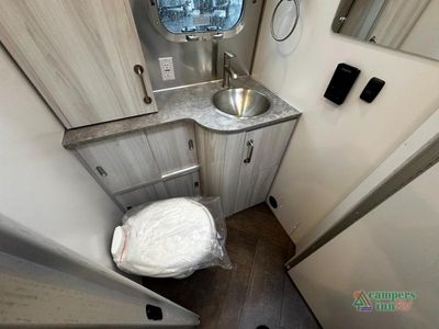 2026 Airstream International - Photo 35
