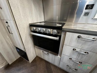 2026 Airstream International - Photo 19