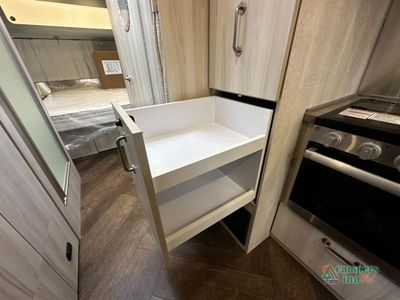 2026 Airstream International - Photo 29