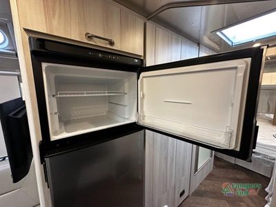 2026 Airstream International - Photo 28