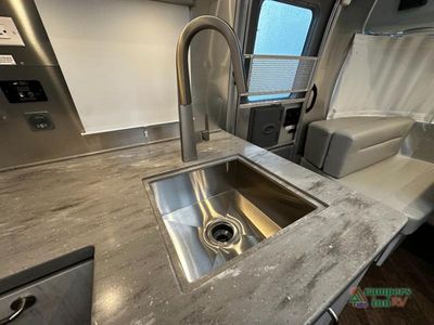2026 Airstream International - Photo 18