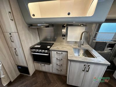 2026 Airstream International - Photo 17