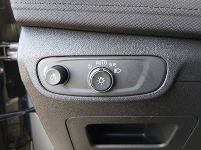 2025 Chevrolet Trailblazer — photo 13 view