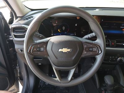 2025 Chevrolet Trailblazer — photo 12 view