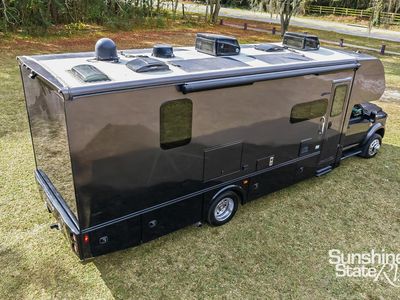 2024 Dynamax ISATA - Photo 19