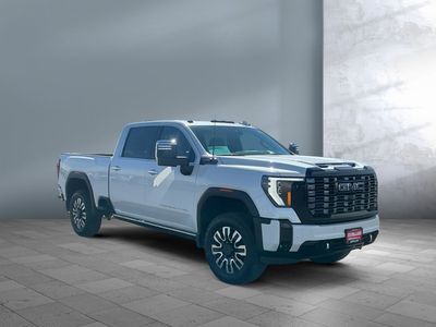 2025 GMC Sierra 3500HD — photo 8 view