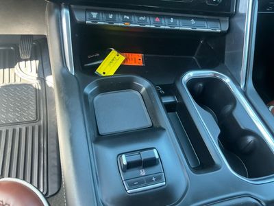 2025 GMC Sierra 3500HD — photo 12 view