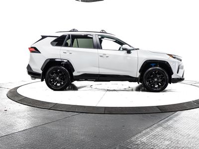 2024 Toyota RAV4 Hybrid - Photo 12