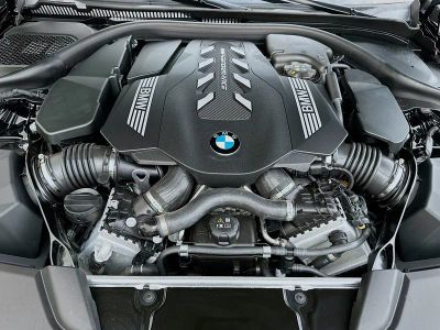 2023 BMW 5 Series — photo 27 view