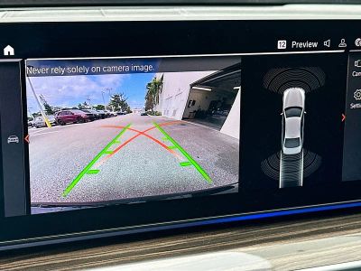 2023 BMW 5 Series — photo 14 view