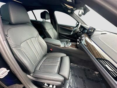 2023 BMW 5 Series — photo 25 view