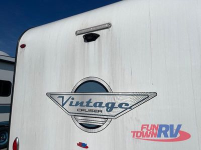 2025 Gulf Stream RV Vintage Yellowstone - Photo 11