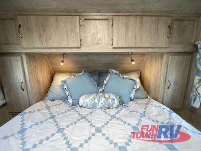 2025 Gulf Stream RV Vintage Yellowstone - Photo 28