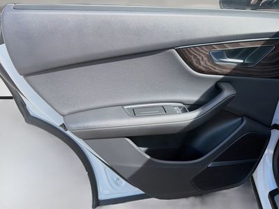 2023 Audi Q8 - Photo 24