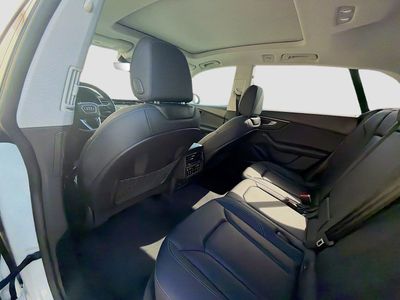 2023 Audi Q8 - Photo 23