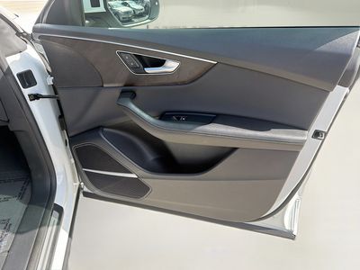 2023 Audi Q8 - Photo 32