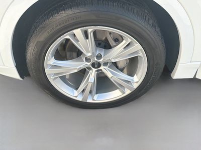 2023 Audi Q8 - Photo 35