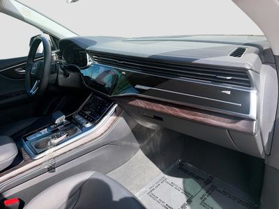 2023 Audi Q8 - Photo 31