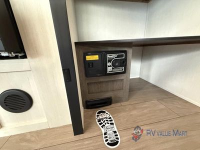 2026 Forest River RV Cherokee Alpha Wolf - Photo 21