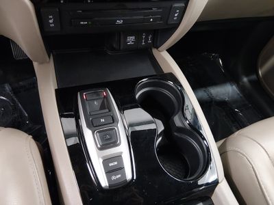 2017 Honda Pilot - Photo 13