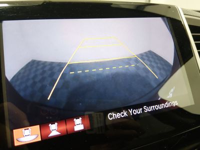 2017 Honda Pilot - Photo 16