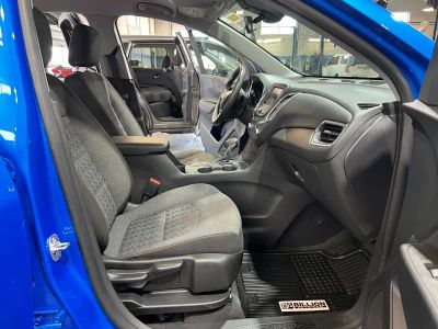 2024 Chevrolet Equinox — photo 15 view