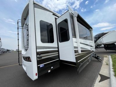 2026 Jayco Pinnacle - Photo 5