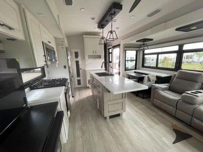 2026 Jayco Pinnacle - Photo 14