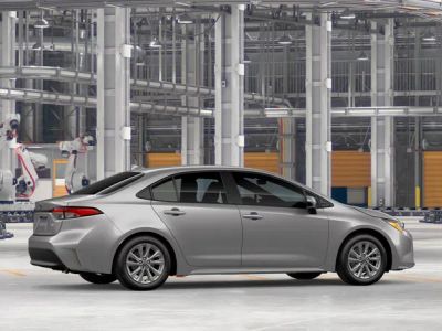 2026 Toyota Corolla - Photo 13