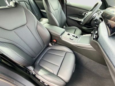 2025 BMW 3 Series — photo 15 view