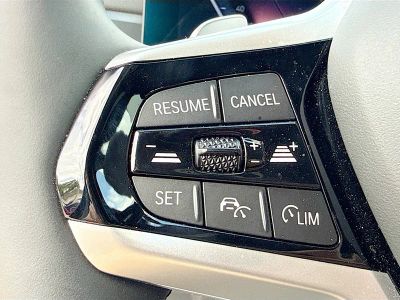 2025 BMW 3 Series — photo 37 view