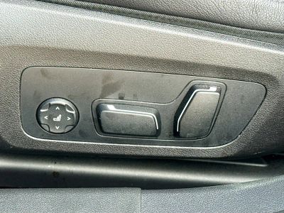 2025 BMW 3 Series — photo 25 view