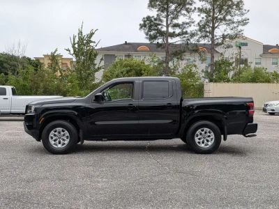 2024 Nissan Frontier - Photo 2