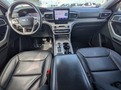 2023 Ford Explorer — photo 12 view