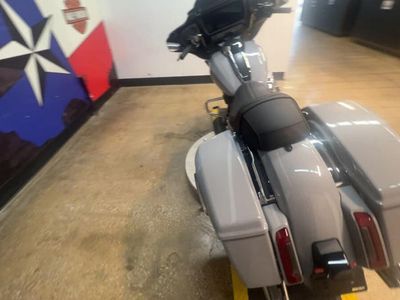 2025 Harley-Davidson FLHX - Street Glide — detail view
