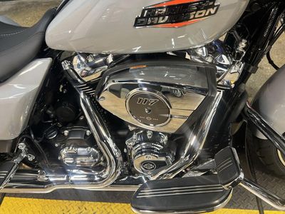 2025 Harley-Davidson FLHX - Street Glide — photo 12 view
