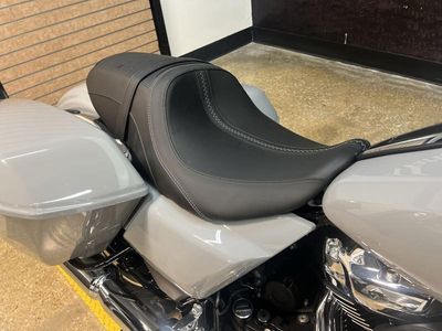 2025 Harley-Davidson FLHX - Street Glide — photo 14 view