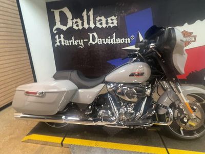 2025 Harley-Davidson FLHX - Street Glide — photo 7 view