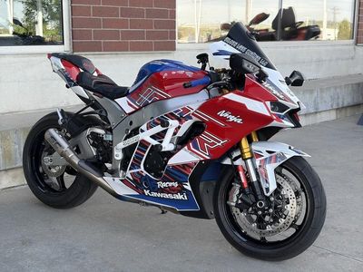 2024 Kawasaki Ninja ZX-10R - Photo 1