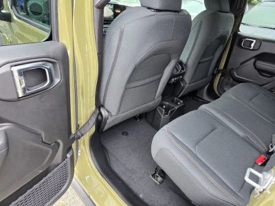 2025 Jeep Wrangler — photo 27 view