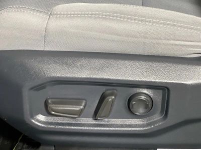 2025 Toyota Tundra — photo 13 view